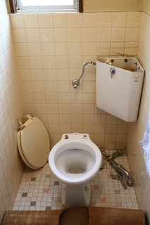 トイレ二 のコピー.JPG
