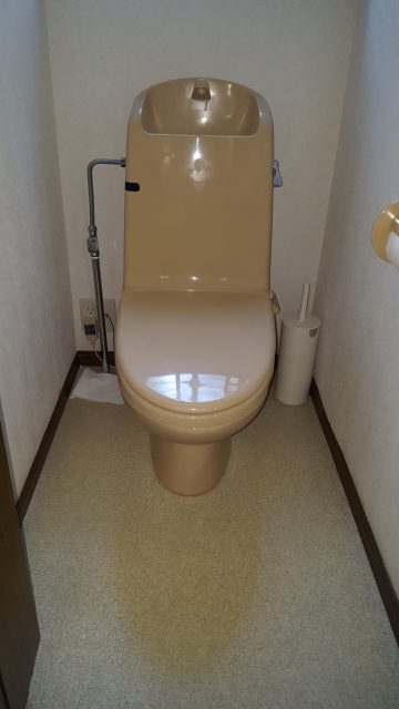 トイレプレアス取替工事