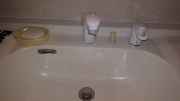 洗面化粧台水栓交換