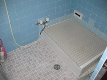 浴室床