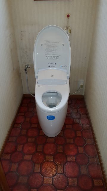 トイレ取替工事