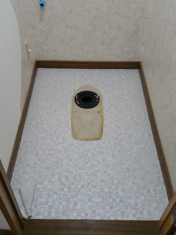 トイレ入れ替え　クッションフロア貼替え　マンショントイレ