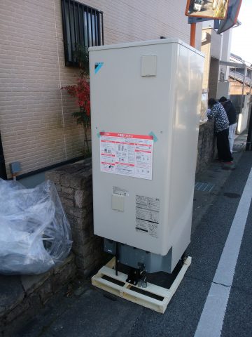 姫路市　電気温水器をエコキュートにしました