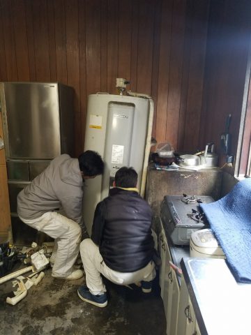 加古川市　電気温水器からエコキュートへ取替