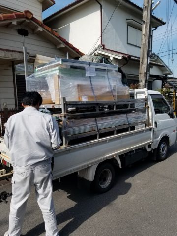 メーカー到着