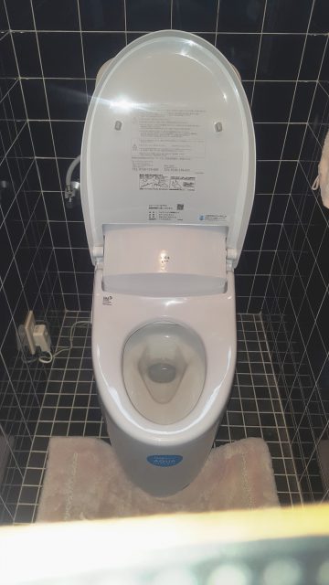 トイレプレアス取替工事