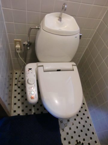 相生市　手洗い付トイレの取替え