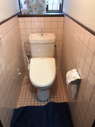 既設トイレ解体前