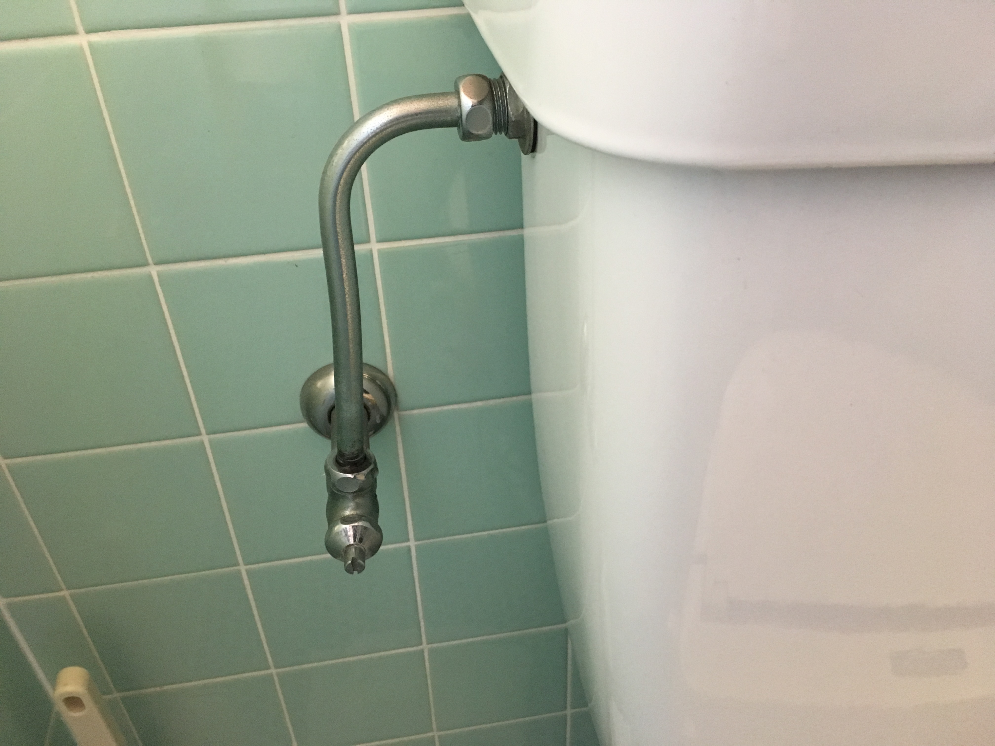 姫路市 トイレの水漏れ修理 株式会社オレンジナイト（ORANGE KNIGHT）