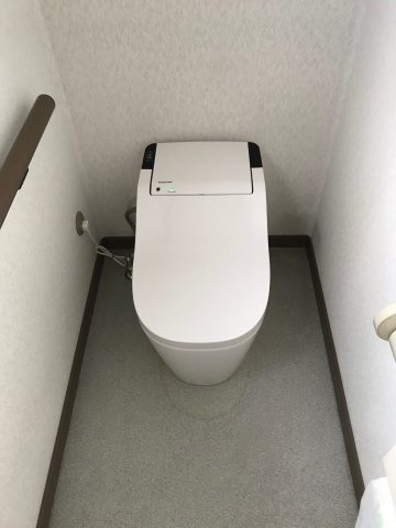 赤穂市　スッキリトイレへ取替工事