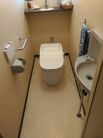 赤穂市　スッキリトイレへの取替工事