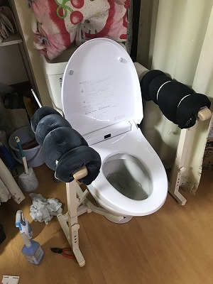 姫路市　特殊便器のシャワートイレ交換