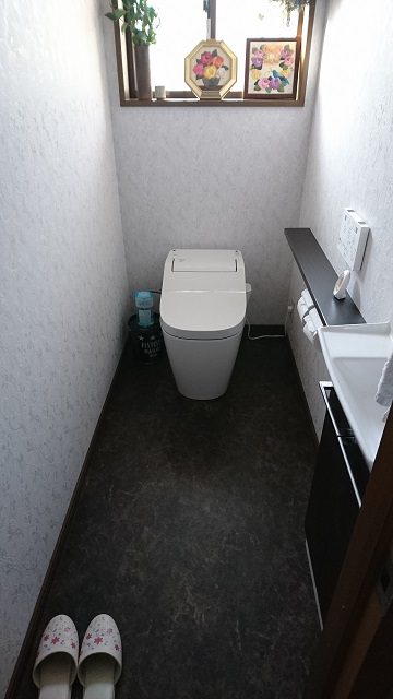 上郡町　トイレと手洗器を取替える