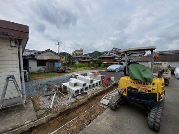 姫路市　工場Ｕ字溝工事