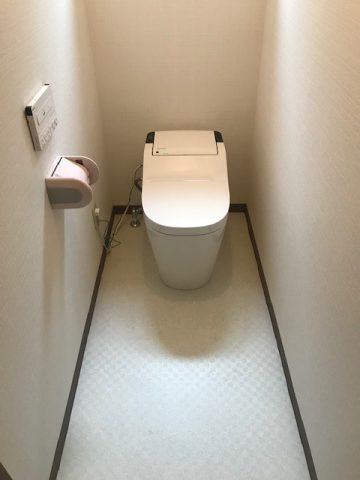 姫路市　トイレの床が水漏れで、、、