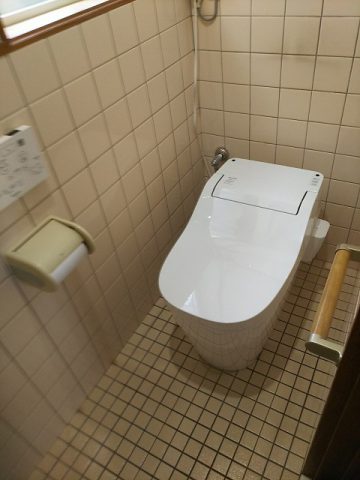 赤穂市　トイレ取替え工事
