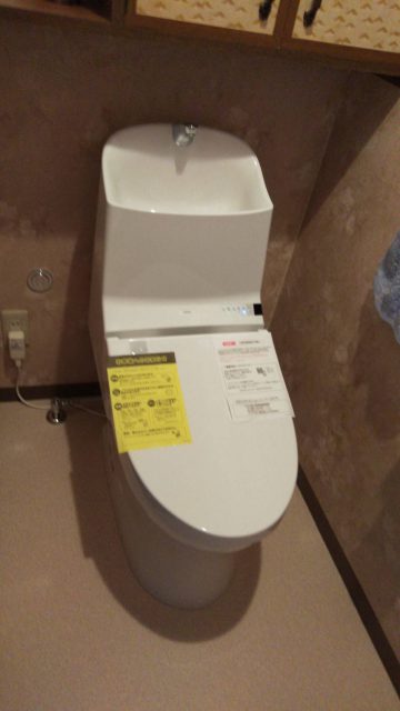 姫路市　トイレの水漏れから便器の取替え