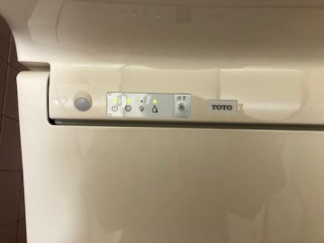 TOTOトイレの電源の場所