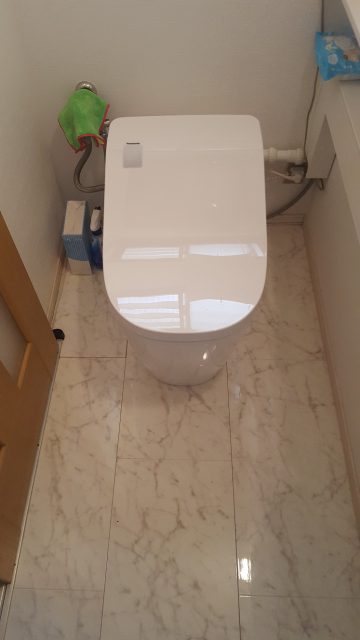 トイレ取替工事