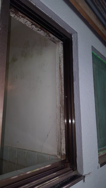 浴室窓改修