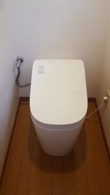 赤穂市　自動開閉トイレ取替工事