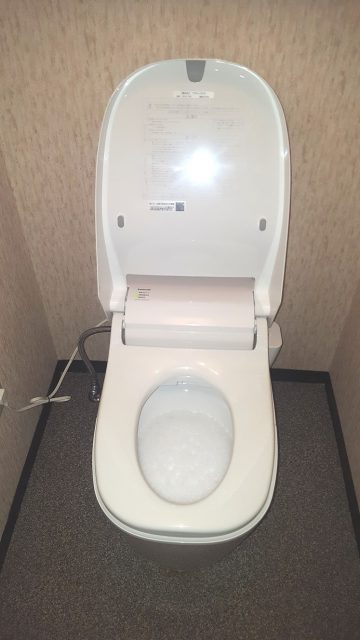 トイレ取替工事