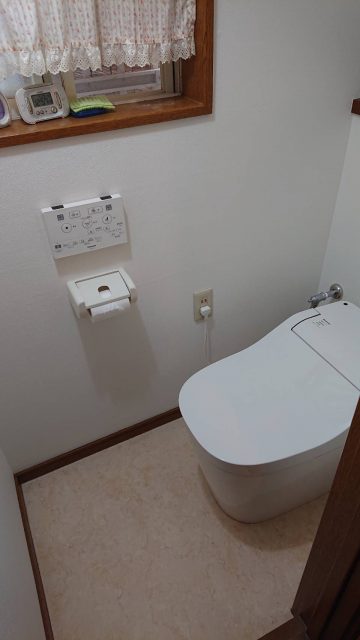 トイレ取替工事