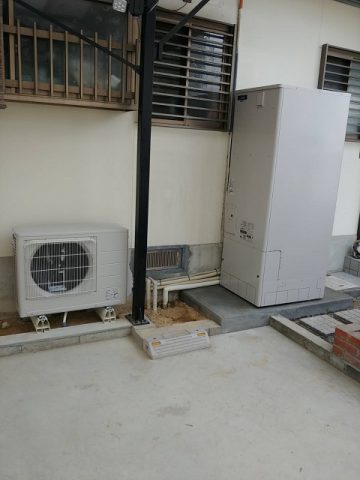 赤穂市　電気温水器からエコキュ－トに取替