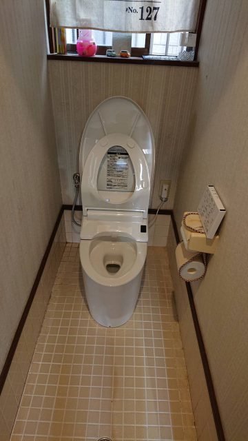 水漏れ　トイレ交換