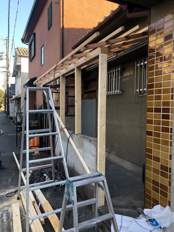 ﾃﾗｽ骨組み　造作　木製　