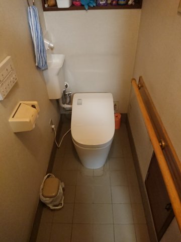 姫路市　全自動おそうじトイレへ取替え