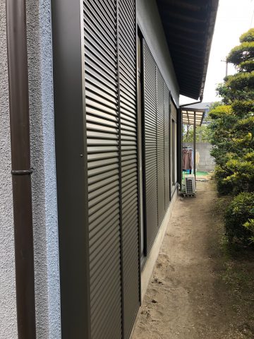 LIXIL　リフォーム用雨戸