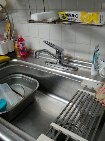 加古川市　キッチンと洗面台の水栓金具の取替え