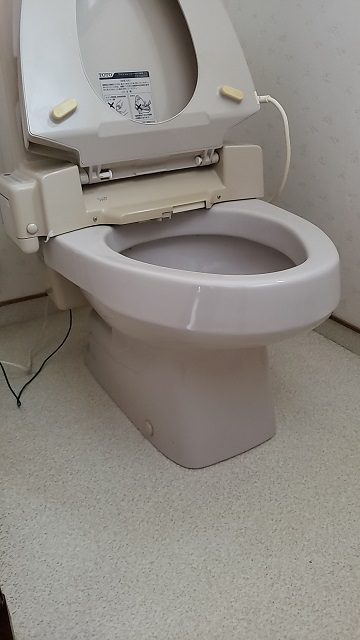 トイレを新しく！施工前