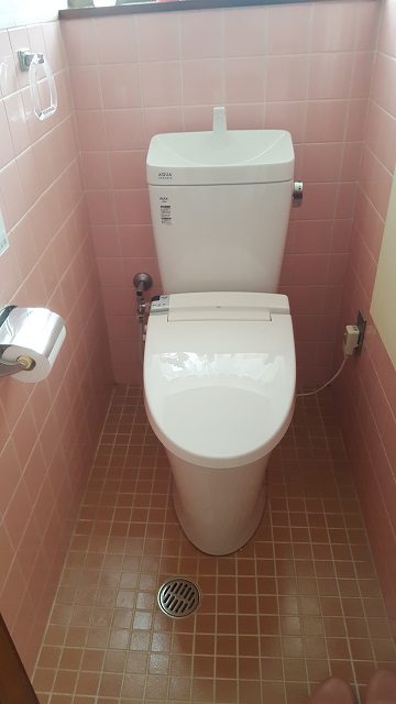 長い間使用したトイレを交換！施工後