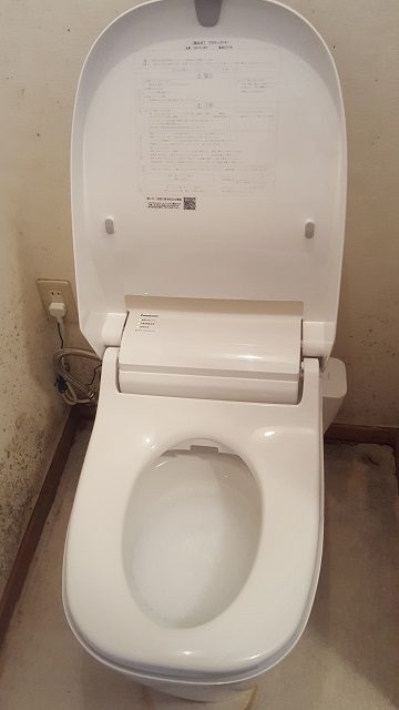 座りやすいトイレに取替！施工後