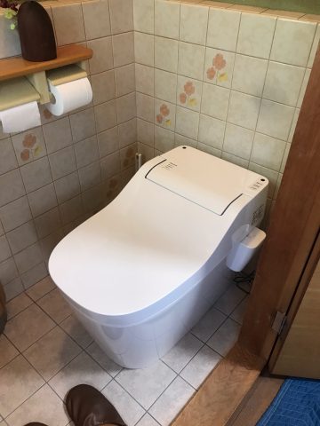 姫路市　狭いトイレの便器の入替