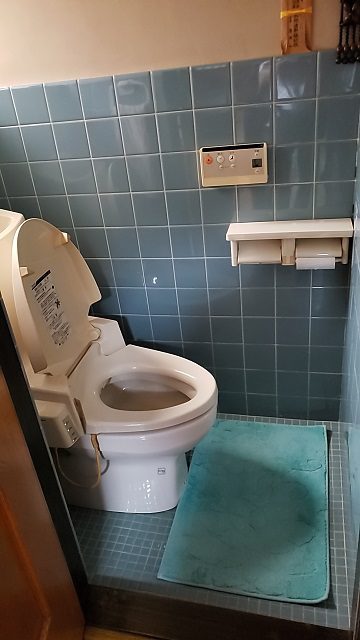 トイレの取替　施工前