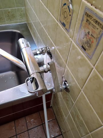 浴室水栓金具取替工事