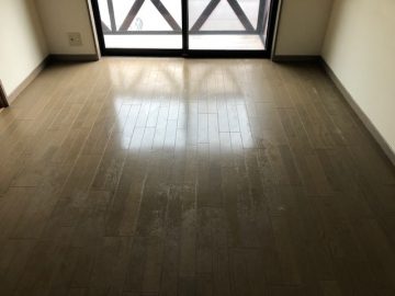 アパートの床の貼替