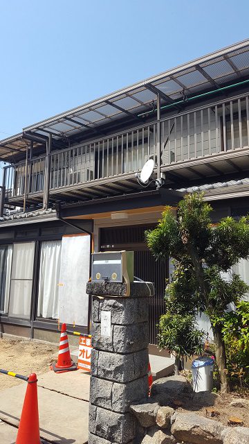 玄関屋根改修工事　施工後