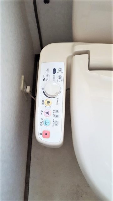 トイレを取替　施工前