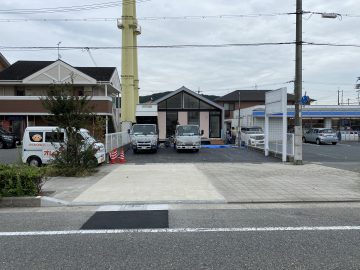 歩道の切り下げ