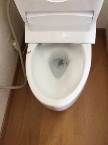 ３階トイレの取替　施工後