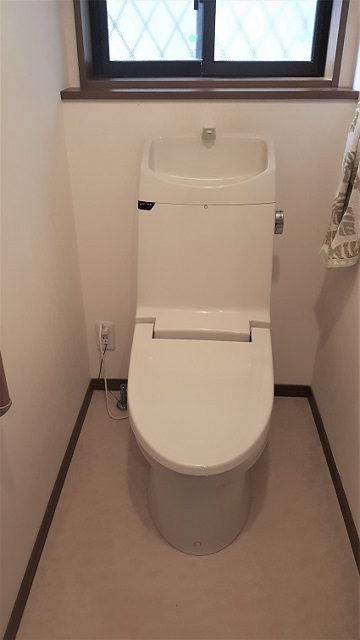 トイレ取替工事　施工前