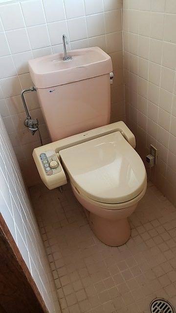 トイレ取替　施工前