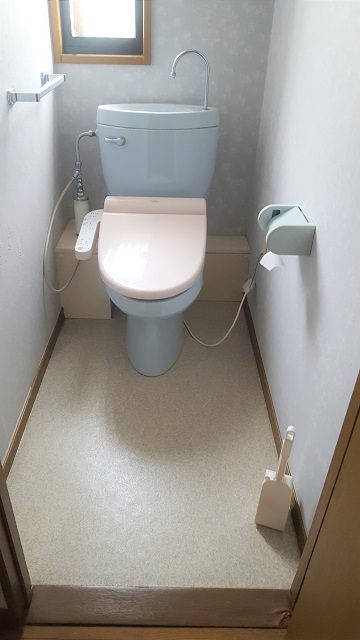 トイレの取替　施工前