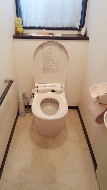 トイレの取替　施工前