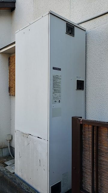 電温からエコキュート取替え　施工前