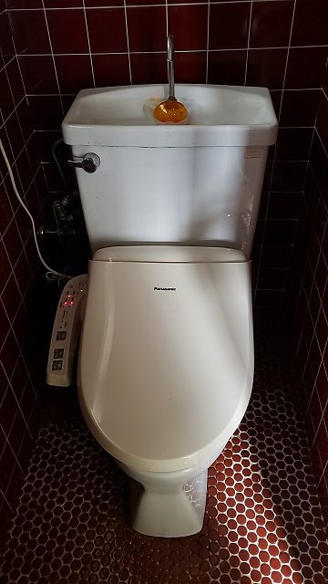 トイレの取替　施工前